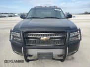 ✅ 2009 Chevrolet Suburban 1LT • VIN: 1GNFK26349R215270 • Lot: 76566284. Wystawiony na Copart z przebiegiem Nie podano. Bezpłatny archiwum sprzedaży aukcyjnych z USA i szczegółowy raport historii pojazdu na DreamBid. Zdjęcie 5.