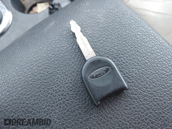 ✅ 2007 Ford Explorer XLT • VIN: 1FMEU73837UB58416 • Лот: 42685086. Опубликован ранее на IAAI с пробегом 179 915 миль. Бесплатный доступ к архиву аукционных продаж из США и подробный отчёт об истории автомобиля на DreamBid. Изображение 11.