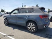 ✅ 2022 Volkswagen Taos SE • VIN: 3VVLX7B26NM081155 • Lot: 71908015. Wystawiony na Copart z przebiegiem 69 831 mil. Bezpłatny archiwum sprzedaży aukcyjnych z USA i szczegółowy raport historii pojazdu na DreamBid. Zdjęcie 2.