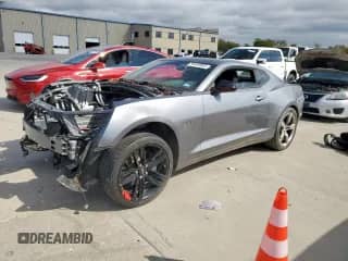 2022 Chevrolet Camaro LT1 с VIN 1G1FF1R70N0112215, выставлен на аукционе Copart как лот 90349065 с пробегом Не указан миль и Списание • Salvage title. История ставок и продаж доступна на DreamBid. Изображение 1.