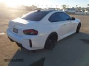 ✅ 2024 BMW M2 • VIN: 3MF13DM08R8E61699 • Lot: 43565944. Wystawiony na IAAI z przebiegiem 19 131 mil. Bezpłatny archiwum sprzedaży aukcyjnych z USA i szczegółowy raport historii pojazdu na DreamBid. Zdjęcie 4.