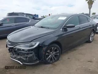 ✅ 2015 Chrysler 200 Limited • VIN: 1C3CCCAB2FN723791 • Лот: 43663911. Опубликован ранее на IAAI с пробегом 153 127 миль. Бесплатный доступ к архиву аукционных продаж из США и подробный отчёт об истории автомобиля на DreamBid. Изображение 2.