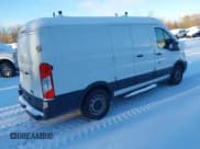 ✅ 2016 Ford Transit • VIN: 1FTYE1ZG8GKA05794 • Lot: 43484712. Wystawiony na IAAI z przebiegiem 228 485 mil. Bezpłatny archiwum sprzedaży aukcyjnych z USA i szczegółowy raport historii pojazdu na DreamBid. Zdjęcie 4.