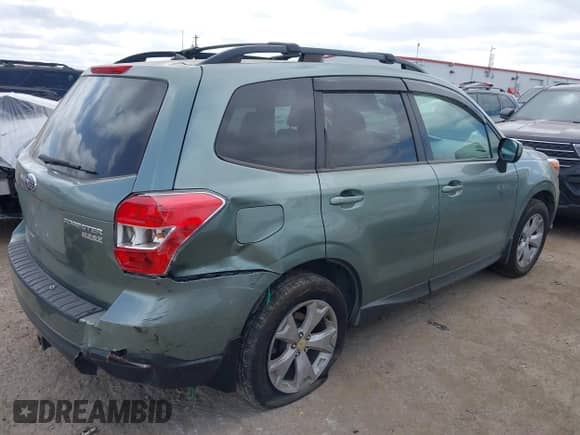 2015 Subaru Forester Premium with VIN JF2SJADC6FH839078, listed as a IAAI auction lot 43110275 with 114,204 mi miles and . Bid and sale history available at DreamBid. Image 4.