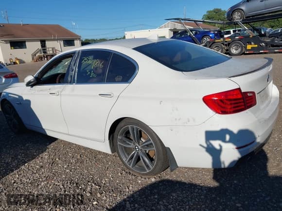 ✅ 2014 BMW 5 Series 528i xDrive • VIN: WBA5A7C57ED612650 • Лот: 43358790. Опубликован ранее на IAAI с пробегом Не указан. Бесплатный доступ к архиву аукционных продаж из США и подробный отчёт об истории автомобиля на DreamBid. Изображение 13.