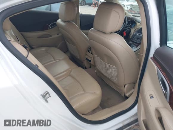 ✅ 2010 Buick LaCrosse CXL • VIN: 1G4GD5GG4AF146284 • Lot: 43687818. Wystawiony na IAAI z przebiegiem 154 574 mil. Bezpłatny archiwum sprzedaży aukcyjnych z USA i szczegółowy raport historii pojazdu na DreamBid. Zdjęcie 8.