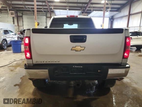 ✅ 2010 Chevrolet Silverado 1500 LT • VIN: 1GCSKSE34AZ232759 • Lot: 93197865. Listed on Copart with 143,520 mi. Free auction sales archive from the USA and detailed vehicle history report at DreamBid. Image 6.
