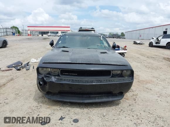 ✅ 2013 Dodge Challenger SXT • VIN: 2C3CDYAG0DH629128 • Lot: 41974990. Wystawiony na IAAI z przebiegiem Nie podano. Bezpłatny archiwum sprzedaży aukcyjnych z USA i szczegółowy raport historii pojazdu na DreamBid. Zdjęcie 12.