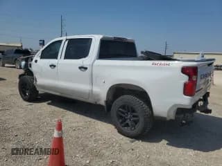 ✅ 2021 Chevrolet Silverado 1500 LT Trail Boss • VIN: 3GCPYFED6MG430493 • Lot: 67214564. Wystawiony na Copart z przebiegiem 68 391 mil. Bezpłatny archiwum sprzedaży aukcyjnych z USA i szczegółowy raport historii pojazdu na DreamBid. Zdjęcie 2.