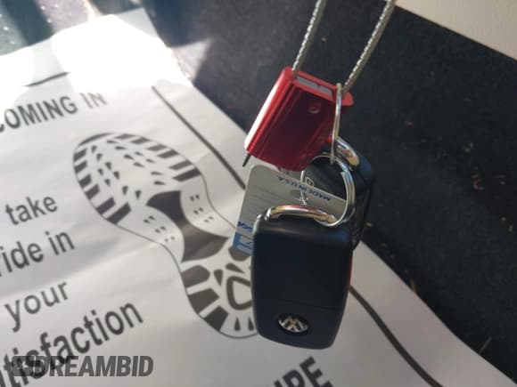 ✅ 2017 Volkswagen Passat SE • VIN: 1VWBT7A35HC011116 • Lot: 43559854. Wystawiony na IAAI z przebiegiem 86 748 mil. Bezpłatny archiwum sprzedaży aukcyjnych z USA i szczegółowy raport historii pojazdu na DreamBid. Zdjęcie 11.