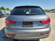 ✅ 2015 Audi Q3 Premium Plus • VIN: WA1EFCFS7FR001899 • Lot: 71048795. Wystawiony na Copart z przebiegiem 174 880 mil. Bezpłatny archiwum sprzedaży aukcyjnych z USA i szczegółowy raport historii pojazdu na DreamBid. Zdjęcie 6.