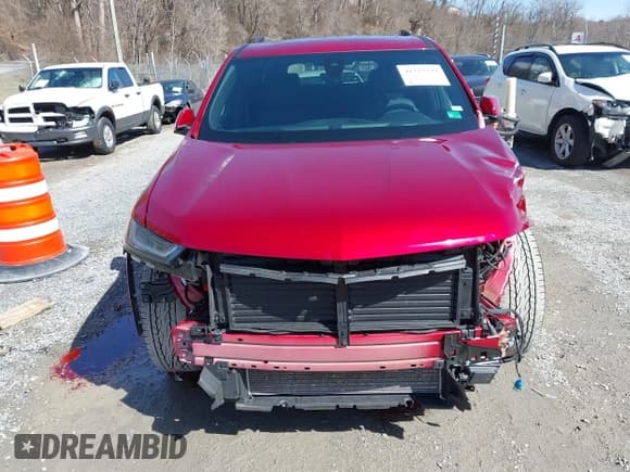 ✅ 2023 Chevrolet Traverse High Country • VIN: 1GNEVNKW9PJ339423 • Lot: 41717737. Wystawiony na IAAI z przebiegiem 19 716 mil. Bezpłatny archiwum sprzedaży aukcyjnych z USA i szczegółowy raport historii pojazdu na DreamBid. Zdjęcie 6.