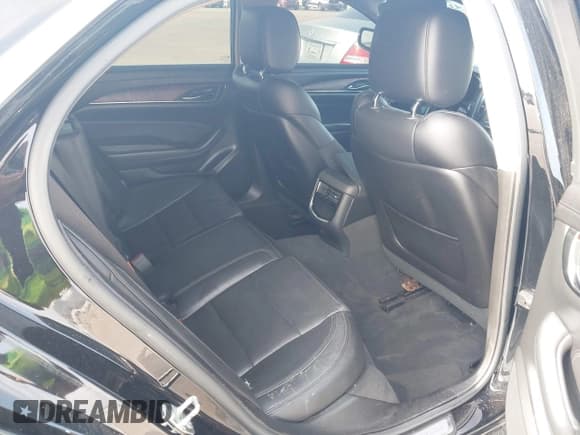 ✅ 2019 Cadillac CTS Luxury RWD • VIN: 1G6AR5SX7K0110633 • Lot: 43463514. Wystawiony na IAAI z przebiegiem 97 143 mil. Bezpłatny archiwum sprzedaży aukcyjnych z USA i szczegółowy raport historii pojazdu na DreamBid. Zdjęcie 8.