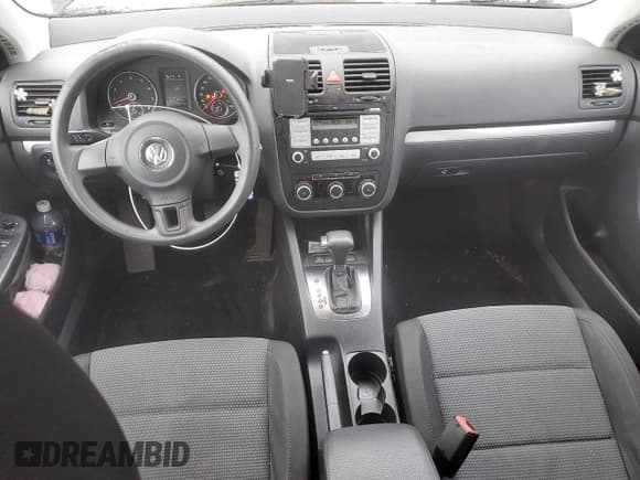 ✅ 2010 Volkswagen Jetta S • VIN: 3VWJZ7AJ9AM052166 • Lot: 90352885. Listed on Copart with 115,674 mi. Free auction sales archive from the USA and detailed vehicle history report at DreamBid. Image 8.