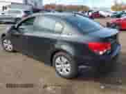 2015 Chevrolet Cruze LS z VIN 1G1PA5SG1F7150629, wystawiony jako IAAI lot #43615286 z przebiegiem 83 703 mil mil oraz . Historia ofert i sprzedaży dostępna na DreamBid. Obrazek 3.