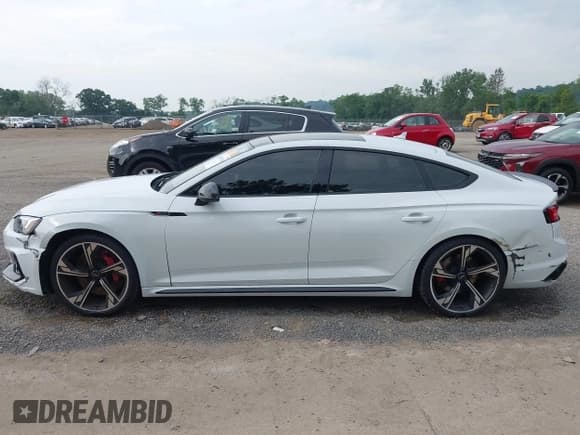 ✅ 2019 Audi RS 5 Sportback • VIN: WUABWCF5XKA901601 • Lot: 42636724. Listed on IAAI with 79,033 mi. Free auction sales archive from the USA and detailed vehicle history report at DreamBid. Image 14.