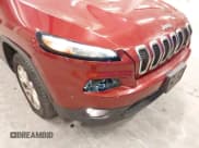 ✅ 2017 Jeep Cherokee Latitude • VIN: 1C4PJMCS8HW576962 • Лот: 43685987. Опубликован ранее на IAAI с пробегом 251 328 миль. Бесплатный доступ к архиву аукционных продаж из США и подробный отчёт об истории автомобиля на DreamBid. Изображение 5.