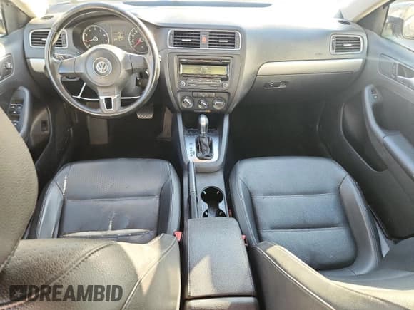 ✅ 2013 Volkswagen Jetta SE • VIN: 3VWDP7AJ3DM416749 • Lot: 90848025. Listed on Copart with 172,058 mi. Free auction sales archive from the USA and detailed vehicle history report at DreamBid. Image 8.