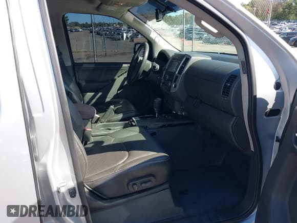 ✅ 2021 Nissan Frontier SV • VIN: 1N6ED0EB9MN708824 • Lot: 43363252. Wystawiony na IAAI z przebiegiem 37 516 mil. Bezpłatny archiwum sprzedaży aukcyjnych z USA i szczegółowy raport historii pojazdu na DreamBid. Zdjęcie 5.