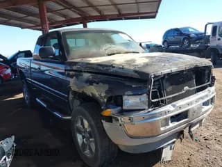 ✅ 1997 Dodge 1500 • VIN: 3B7HF13ZXVG701469 • Lot: 43796571. Wystawiony na IAAI z przebiegiem 259 541 mil. Bezpłatny archiwum sprzedaży aukcyjnych z USA i szczegółowy raport historii pojazdu na DreamBid. Zdjęcie 1.