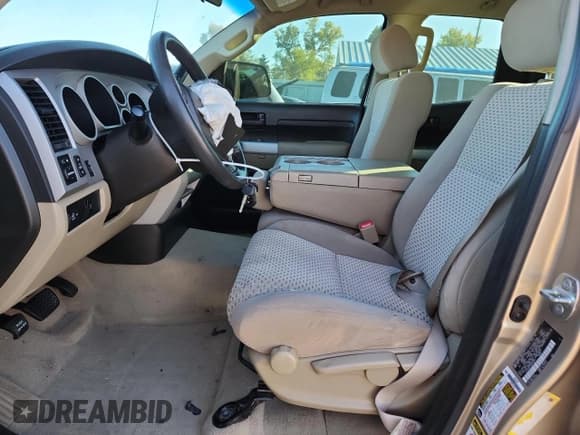 ✅ 2009 Toyota Tundra SR5 • VIN: 5TFRU54119X018541 • Lot: 85422295. Listed on Copart with 144,202 mi. Free auction sales archive from the USA and detailed vehicle history report at DreamBid. Image 7.