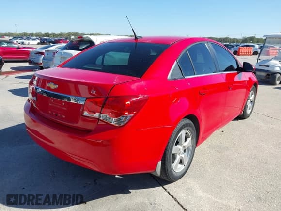 ✅ 2014 Chevrolet Cruze 1LT • VIN: 1G1PC5SB5E7174994 • Лот: 43580694. Опубликован ранее на IAAI с пробегом 189 071 миль. Бесплатный доступ к архиву аукционных продаж из США и подробный отчёт об истории автомобиля на DreamBid. Изображение 4.