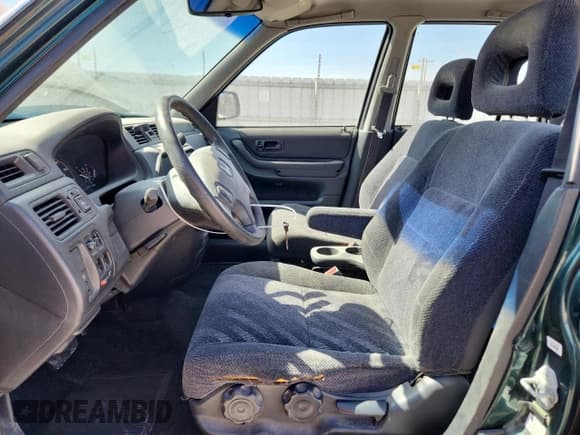 ✅ 2000 Honda CR-V • VIN: JHLRD1843YS018911 • Lot: 66453895. Wystawiony na Copart z przebiegiem 178 005 mil. Bezpłatny archiwum sprzedaży aukcyjnych z USA i szczegółowy raport historii pojazdu na DreamBid. Zdjęcie 7.