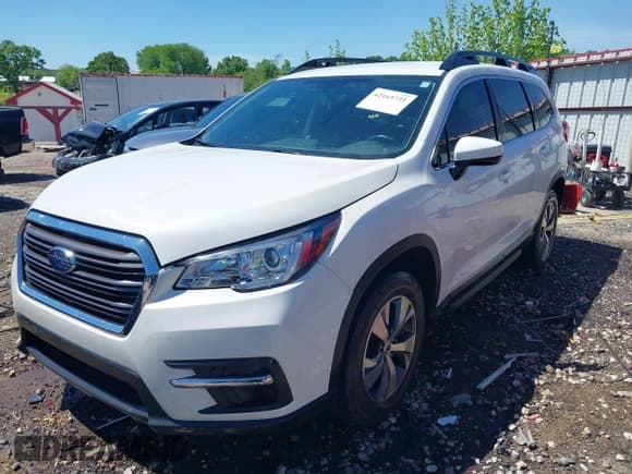 ✅ 2020 Subaru Ascent Premium • VIN: 4S4WMAFD3L3452019 • Lot: 42165731. Listed on IAAI with 168,033 mi. Free auction sales archive from the USA and detailed vehicle history report at DreamBid. Image 2.