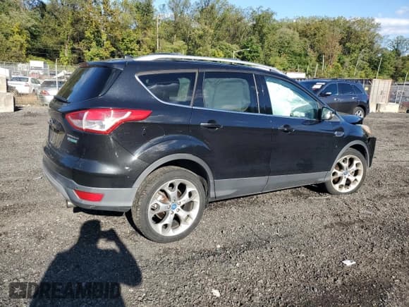 ✅ 2013 Ford Escape Titanium • VIN: 1FMCU0J93DUB81782 • Лот: 85591405. Опубликован ранее на Copart с пробегом 138 578 миль. Бесплатный доступ к архиву аукционных продаж из США и подробный отчёт об истории автомобиля на DreamBid. Изображение 3.