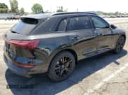 ✅ 2022 Audi e-tron Chronos • VIN: WA1VABGE6NB039617 • Лот: 67192605. Опубликован ранее на Copart с пробегом 39 123 миль. Бесплатный доступ к архиву аукционных продаж из США и подробный отчёт об истории автомобиля на DreamBid. Изображение 3.