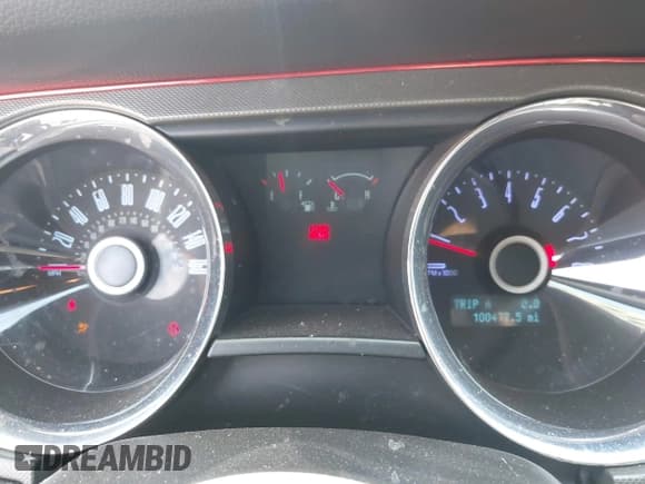 ✅ 2014 Ford Mustang GT • VIN: 1ZVBP8CF6E5282977 • Lot: 42096045. Listed on IAAI with 100,477 mi. Free auction sales archive from the USA and detailed vehicle history report at DreamBid. Image 7.