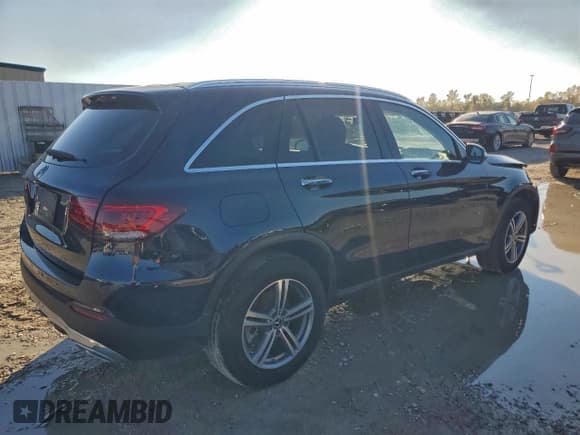 ✅ 2022 Mercedes-Benz GLC 300 • VIN: W1N0G8DB7NG083147 • Лот: 96079985. Опубликован ранее на Copart с пробегом Не указан. Бесплатный доступ к архиву аукционных продаж из США и подробный отчёт об истории автомобиля на DreamBid. Изображение 3.