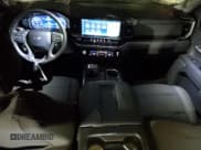 ✅ 2022 Chevrolet Silverado 1500 LT Trail Boss • VIN: 3GCUDFED8NG656468 • Lot: 84808744. Wystawiony na Copart z przebiegiem 50 162 mil. Bezpłatny archiwum sprzedaży aukcyjnych z USA i szczegółowy raport historii pojazdu na DreamBid. Zdjęcie 8.