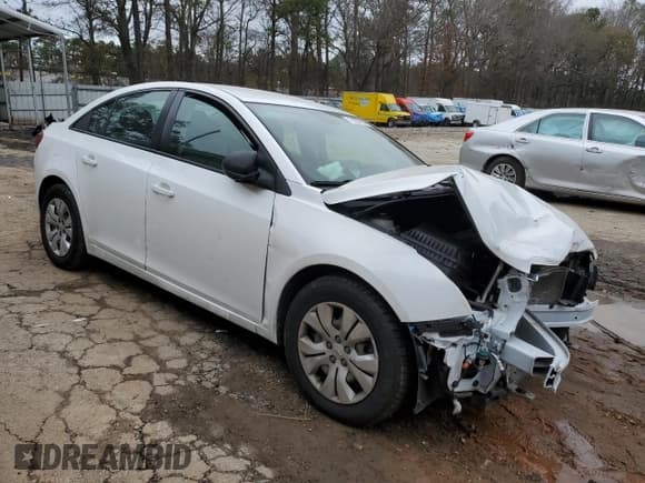 ✅ 2015 Chevrolet Cruze LS • VIN: 1G1PA5SH9F7248008 • Lot: 71837832. Listed on Copart with 41,311 mi. Free auction sales archive from the USA and detailed vehicle history report at DreamBid. Image 4.