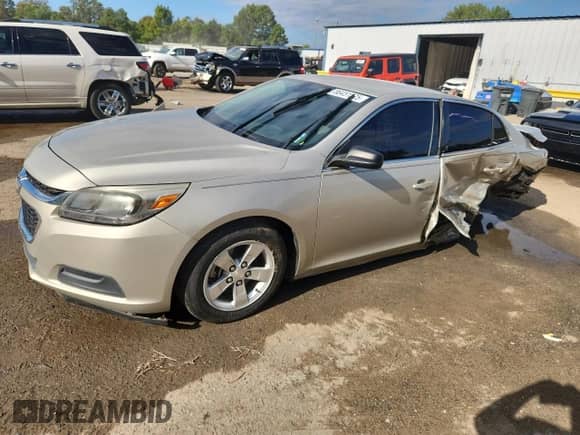 2015 Chevrolet Malibu LS z VIN 1G11B5SL8FF353796, wystawiony jako Copart lot #86451575 z przebiegiem 161 391 mil mil oraz Szkoda całkowita • Salvage title. Historia ofert i sprzedaży dostępna na DreamBid. Obrazek 1.