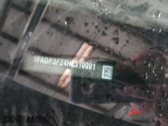 ✅ 2017 Ford Focus SE • VIN: 1FADP3F24HL319991 • Лот: 47522025. Опубликован ранее на Copart с пробегом 92 997 миль. Бесплатный доступ к архиву аукционных продаж из США и подробный отчёт об истории автомобиля на DreamBid. Изображение 14.