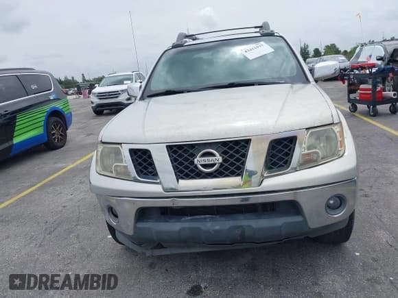 ✅ 2010 Nissan Frontier SE • VIN: 1N6AD0ER7AC404863 • Lot: 42421937. Wystawiony na IAAI z przebiegiem 200 669 mil. Bezpłatny archiwum sprzedaży aukcyjnych z USA i szczegółowy raport historii pojazdu na DreamBid. Zdjęcie 12.