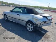 ✅ 2001 Saab 9-3 SE • VIN: YS3DF78K817012431 • Lot: 42069759. Wystawiony na IAAI z przebiegiem 99 282 mil. Bezpłatny archiwum sprzedaży aukcyjnych z USA i szczegółowy raport historii pojazdu na DreamBid. Zdjęcie 3.