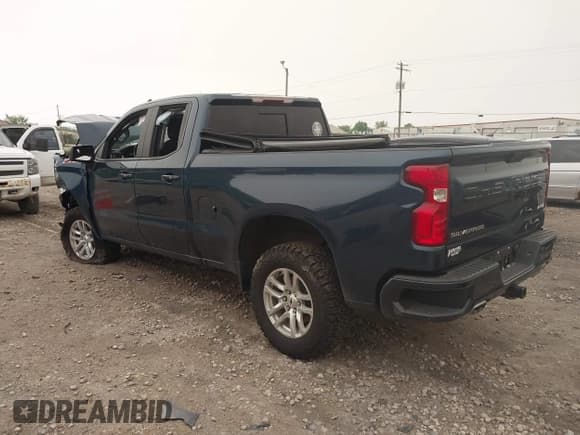 ✅ 2019 Chevrolet Silverado 1500 RST • VIN: 1GCRYEED4KZ366647 • Lot: 42381480. Wystawiony na IAAI z przebiegiem 66 245 mil. Bezpłatny archiwum sprzedaży aukcyjnych z USA i szczegółowy raport historii pojazdu na DreamBid. Zdjęcie 3.