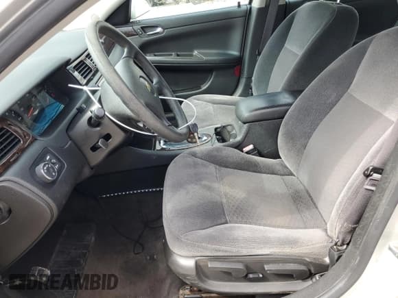 ✅ 2014 Chevrolet Impala LS • VIN: 2G1WA5E3XE1177392 • Лот: 46810754. Опубликован ранее на Copart с пробегом 157 165 миль. Бесплатный доступ к архиву аукционных продаж из США и подробный отчёт об истории автомобиля на DreamBid. Изображение 7.