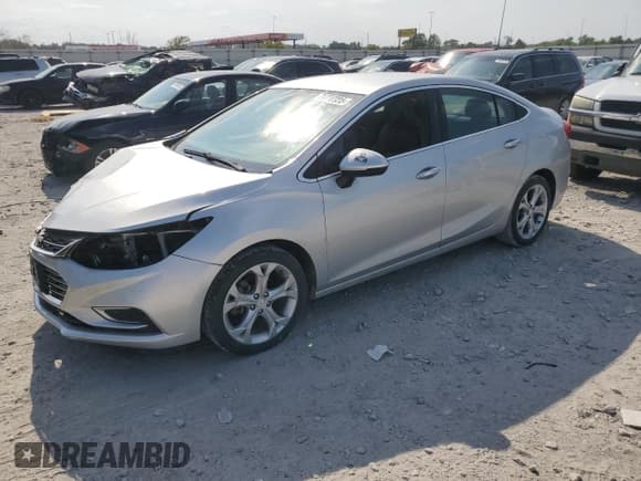 ✅ 2017 Chevrolet Cruze Premier • VIN: 1G1BF5SM7H7183980 • Lot: 71256005. Listed on Copart with 52,071 mi. Free auction sales archive from the USA and detailed vehicle history report at DreamBid. Image 1.