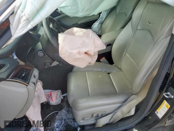 ✅ 2014 Cadillac CTS Luxury AWD • VIN: 1G6AX5S36E0190191 • Lot: 81693675. Wystawiony na Copart z przebiegiem Nie podano. Bezpłatny archiwum sprzedaży aukcyjnych z USA i szczegółowy raport historii pojazdu na DreamBid. Zdjęcie 7.