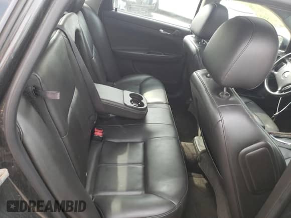 ✅ 2013 Chevrolet Impala LTZ • VIN: 2G1WC5E37D1240036 • Lot: 67361674. Wystawiony na Copart z przebiegiem 150 084 mil mil. Skorzystaj z bezpłatnego archiwum sprzedaży aukcyjnych z USA i zobacz szczegółowy raport historii pojazdu na DreamBid. Zdjęcie 10.