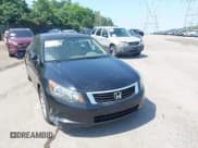 ✅ 2010 Honda Accord LX • VIN: 1HGCP2F3XAA143850 • Lot: 42563676. Listed on IAAI with 122,655 mi. Free auction sales archive from the USA and detailed vehicle history report at DreamBid. Image 6.