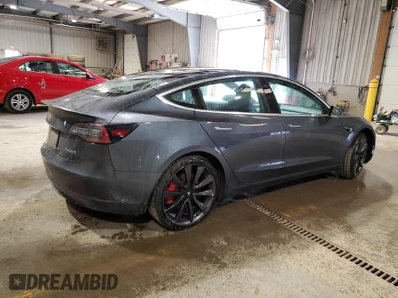 ✅ 2020 Tesla Model 3 Performance • VIN: 5YJ3E1EC8LF640891 • Lot: 52377615. Wystawiony na Copart z przebiegiem 77 343 mil. Bezpłatny archiwum sprzedaży aukcyjnych z USA i szczegółowy raport historii pojazdu na DreamBid. Zdjęcie 3.