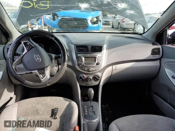 2017 Hyundai Accent SE с VIN KMHCT4AE2HU352258, выставлен на аукционе Copart как лот 36127373 с пробегом Не указан миль и . История ставок и продаж доступна на DreamBid. Изображение 8.