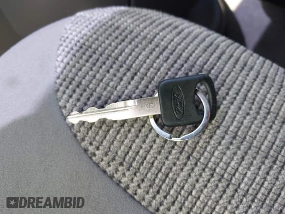 ✅ 1999 Ford Econoline Passenger XL • VIN: 1FBSS31L3XHB14197 • Лот: 42253831. Опубликован ранее на IAAI с пробегом 41 664 миль. Бесплатный доступ к архиву аукционных продаж из США и подробный отчёт об истории автомобиля на DreamBid. Изображение 11.