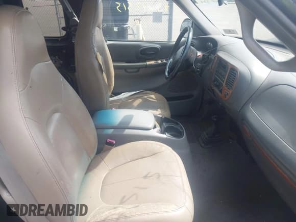 ✅ 1999 Ford F-150 XL • VIN: 2FTRX08L8XCB13909 • Lot: 43072515. Listed on IAAI with 219,146 mi. Free auction sales archive from the USA and detailed vehicle history report at DreamBid. Image 5.