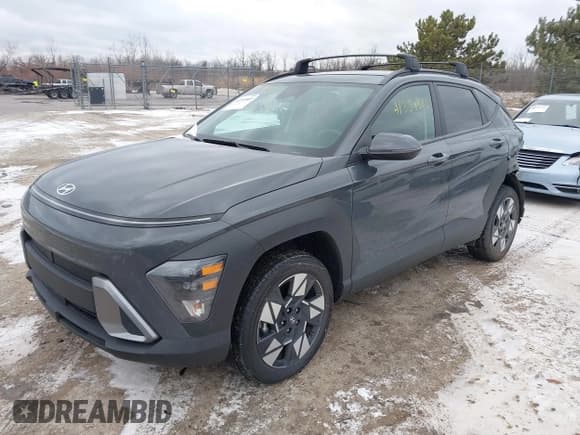 ✅ 2024 Hyundai Kona SEL • VIN: KM8HBCAB4RU104684 • Лот: 41354883. Опубликован ранее на IAAI с пробегом 5 122 миль. Бесплатный доступ к архиву аукционных продаж из США и подробный отчёт об истории автомобиля на DreamBid. Изображение 2.