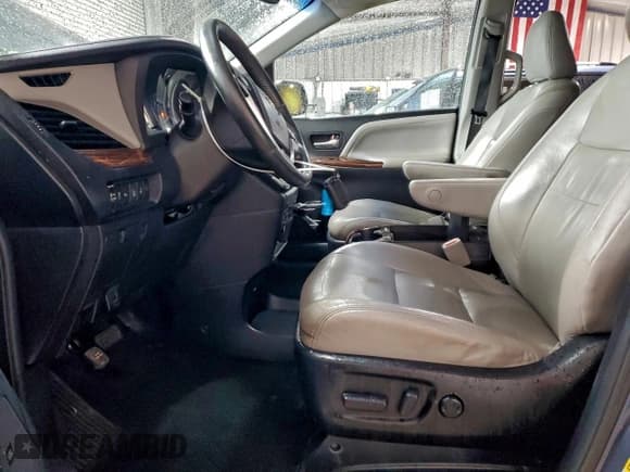 ✅ 2015 Toyota Sienna XLE • VIN: 5TDDK3DCXFS095075 • Lot: 93759265. Listed on Copart with 191,462 mi. Free auction sales archive from the USA and detailed vehicle history report at DreamBid. Image 7.